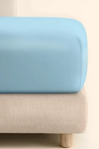 Prześcieradło Jersey błękit 1 Spod Igły i Nitki.webp