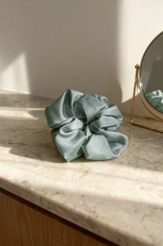 Gumka do Włosów z Jedwabiu Scrunchie Szałwia
