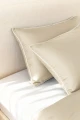 Bambusowa Poszewka z Białą Bizą Beżowa