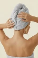 ACTIV_Pareo_szary_modelka2.webp