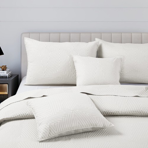 Kremowa Narzuta Pikowana Velvet na Łóżko 140x200 TRIO