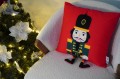 Poszewka świąteczna Nut Cracker czerwona aranż 2a.jpg